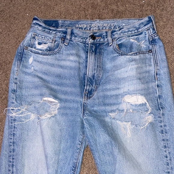 American Eagle ripped jeans size 8 - Picture 4 of 8
